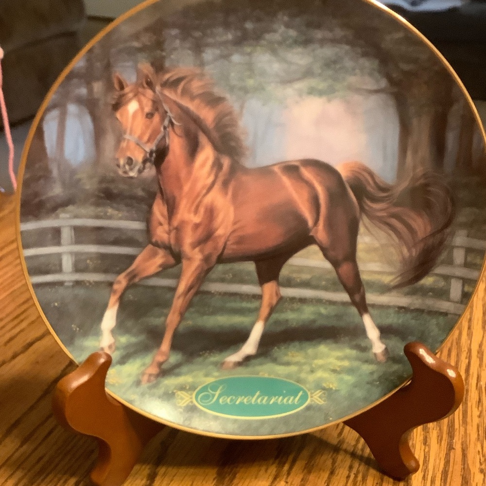 Danbury Mint Brown Horse Art Plate